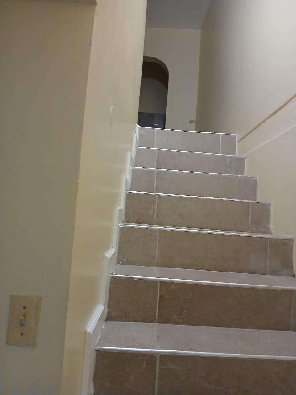House For Rent: HALF MOON CLOSE, Kingston 2 | $80,000 photo 4