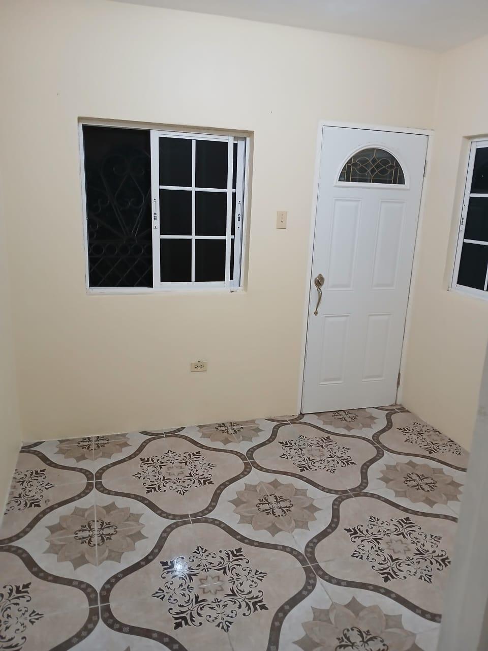 House For Rent: HALF MOON CLOSE, Kingston 2 | $80,000 photo 5