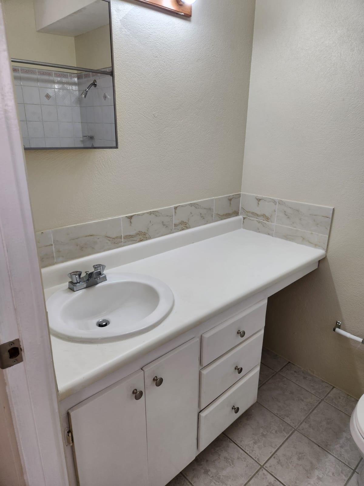 Apartment For Rent: LAVANT AVE, Kingston 8 | $110,000 photo 9