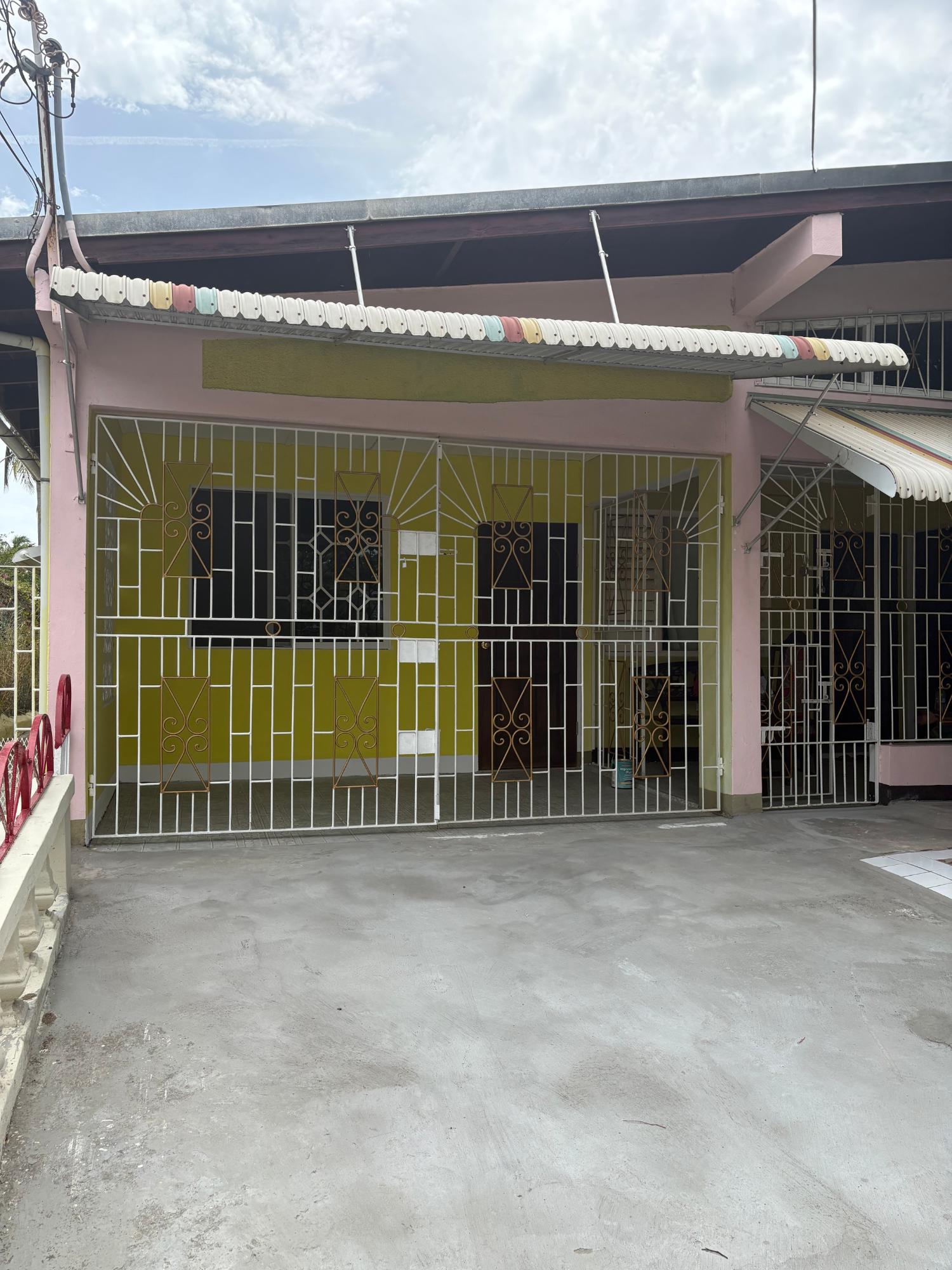 House For Rent: APOLLA DRIVE, HORIZON PAR, Horizon Park | $70,000 photo 2