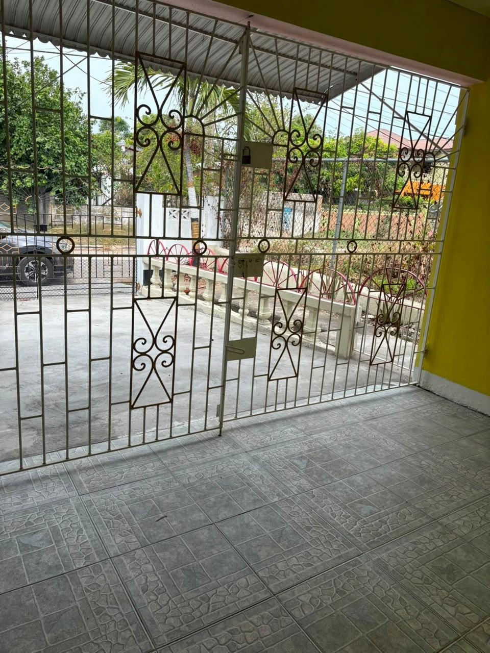 House For Rent: APOLLA DRIVE, HORIZON PAR, Horizon Park | $70,000 photo 3