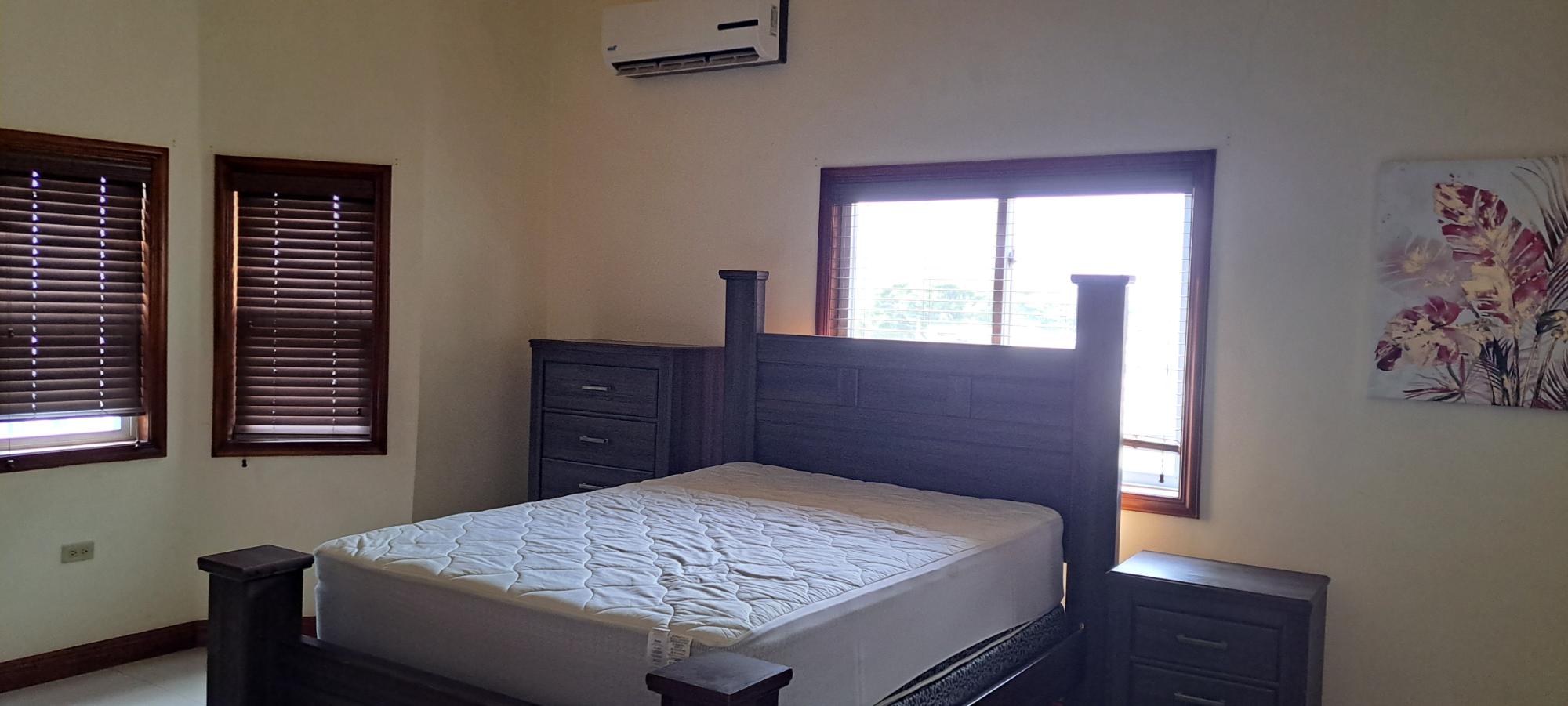 Apartment For Rent: OTTAWA AVENUE, Kingston 6 | $280,000 photo 7