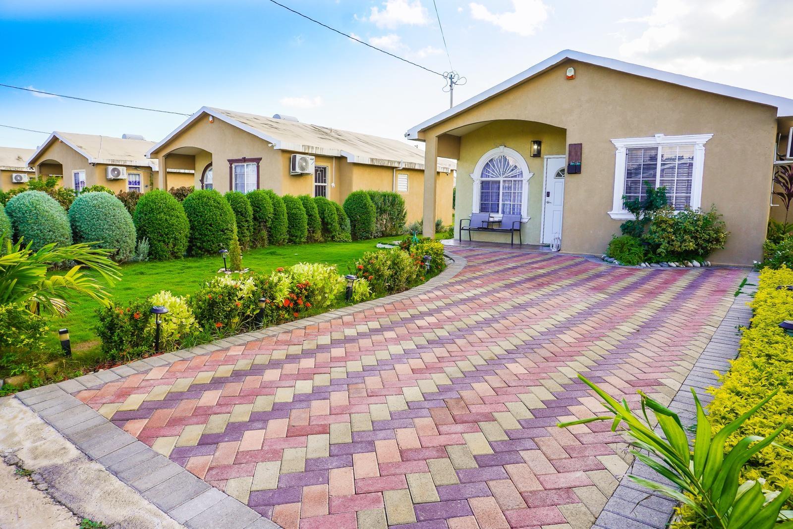 House For Rent: PHOENIX PARK, Phoenix Park | $185,000