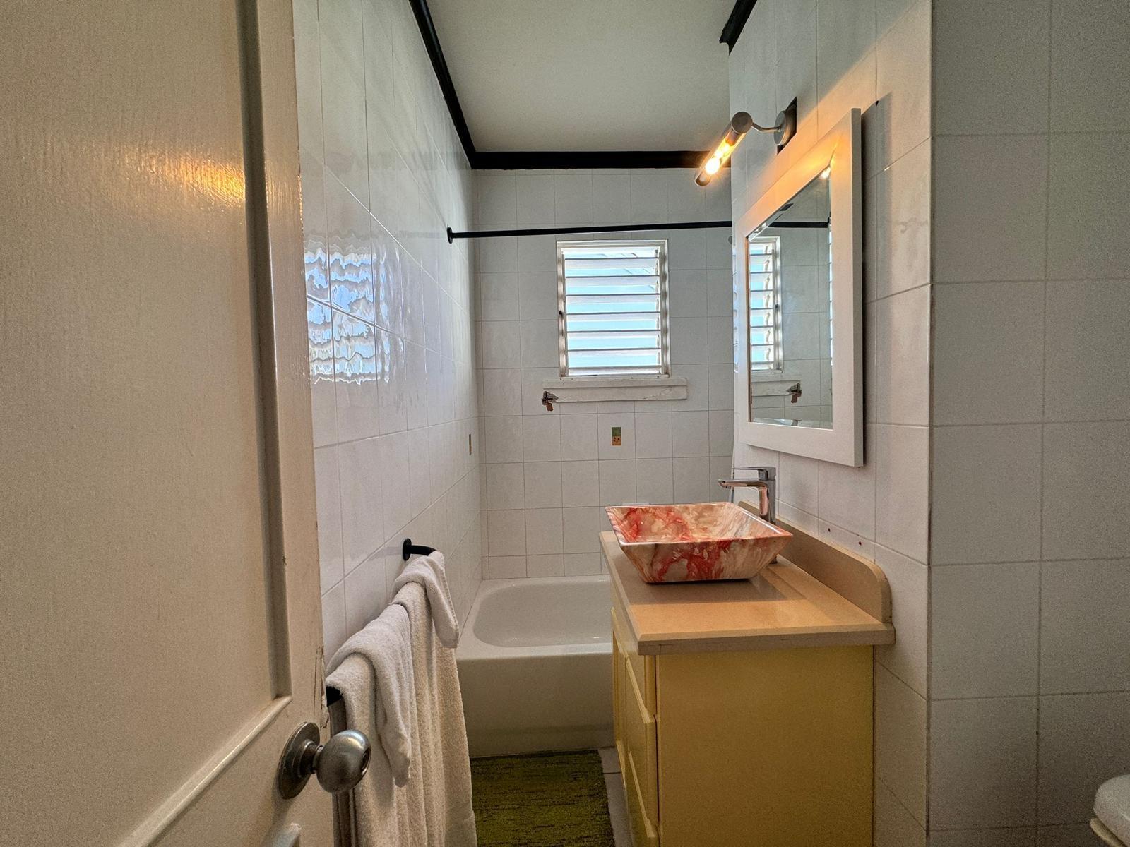 Apartment For Rent: THE POINT VILLAGE RESORT, Negril | $1,400