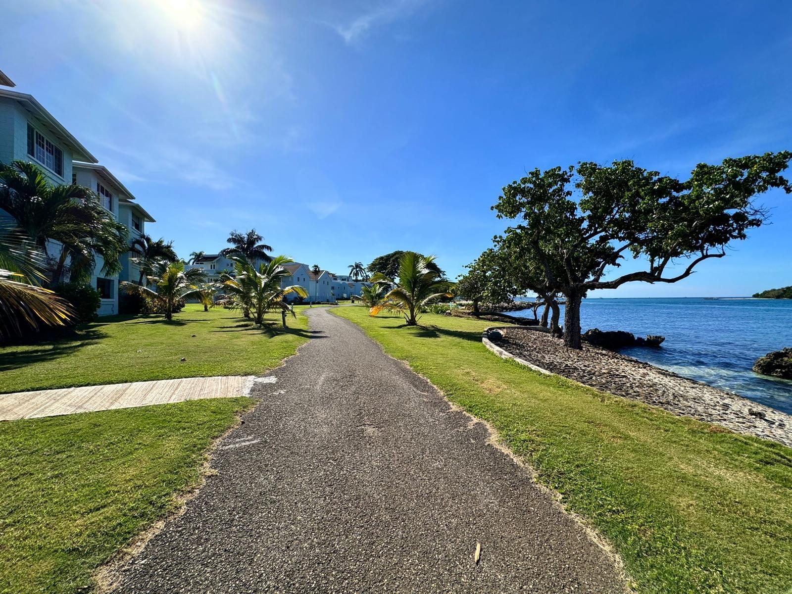 Apartment For Rent: THE POINT VILLAGE RESORT, Negril | $1,400 photo 3
