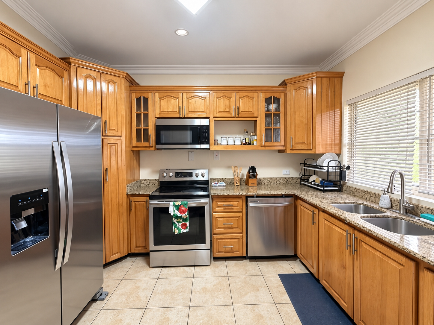 Apartment For Rent: SEAVIEW AVENUE, Kingston 6 | $1,800 photo 2