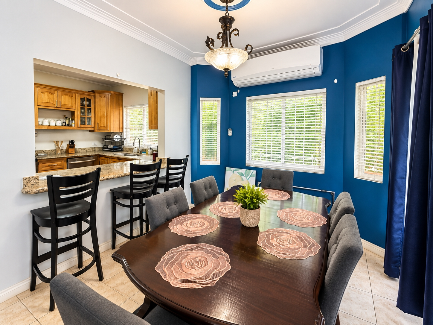 Apartment For Rent: SEAVIEW AVENUE, Kingston 6 | $1,800 photo 6