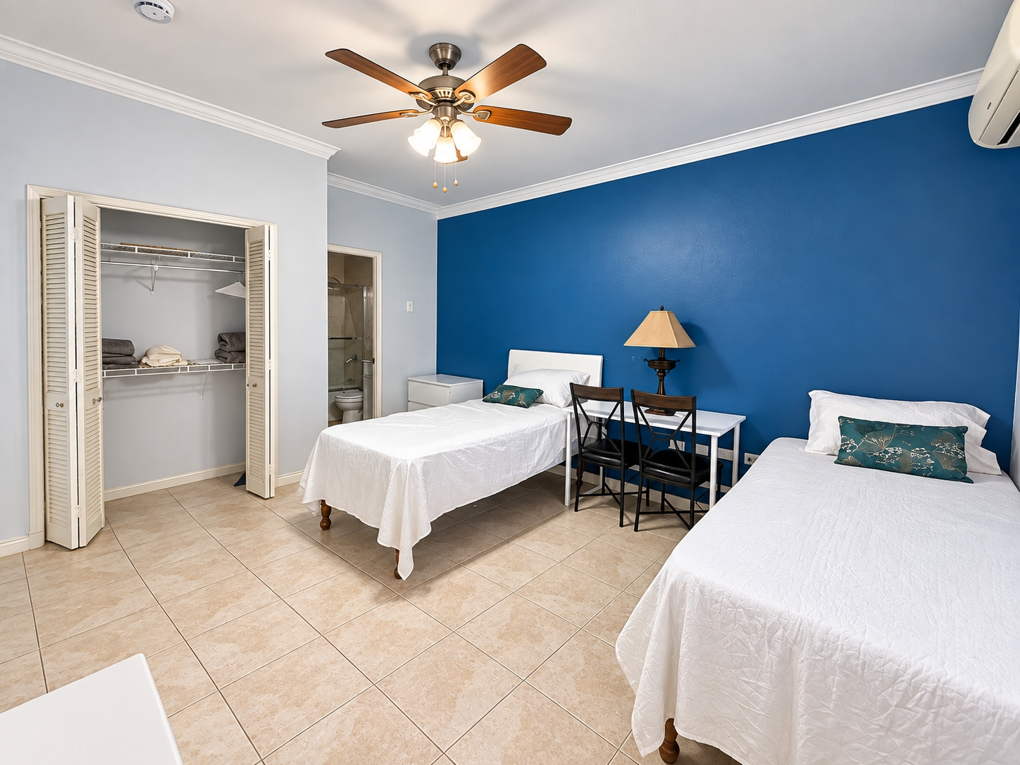 Apartment For Rent: SEAVIEW AVENUE, Kingston 6 | $1,800 photo 15