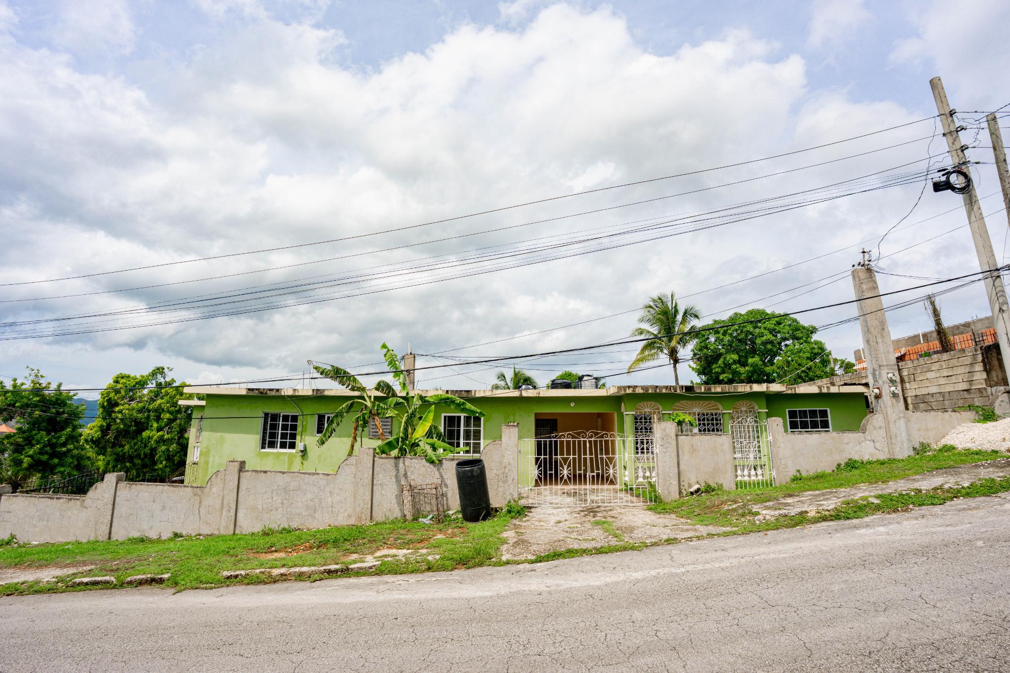 House For Sale: PASTURE CLOSE, Porto Bello Heights | $50,000,000 photo 3