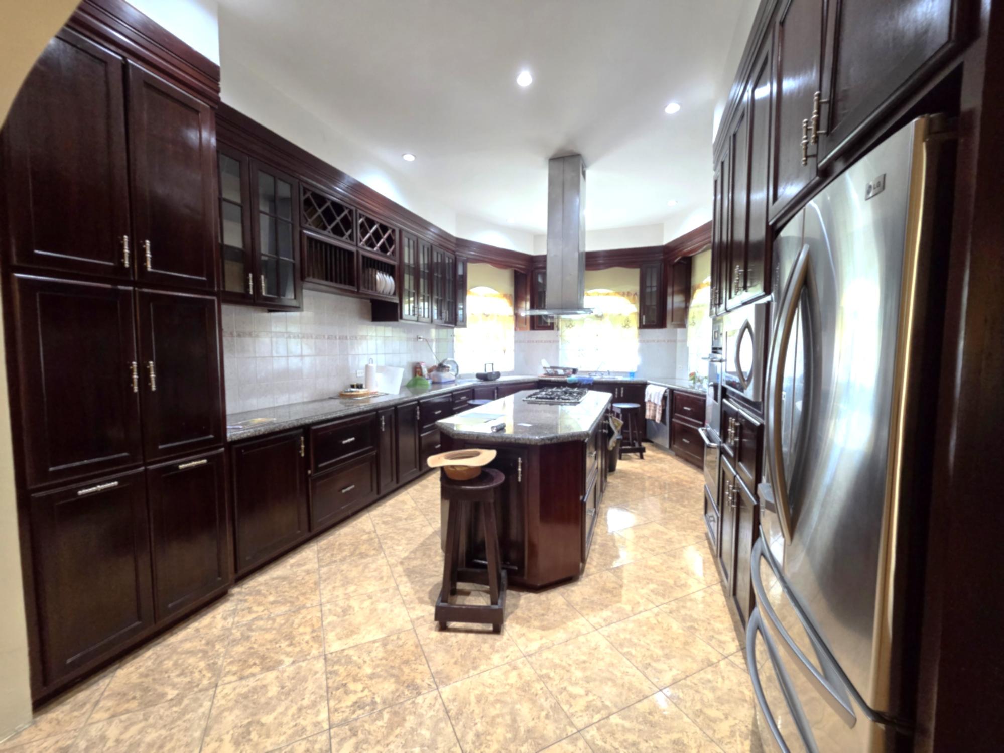 House For Sale: TRIPOLI DRIVE, Runaway Bay | $850,000 photo 4