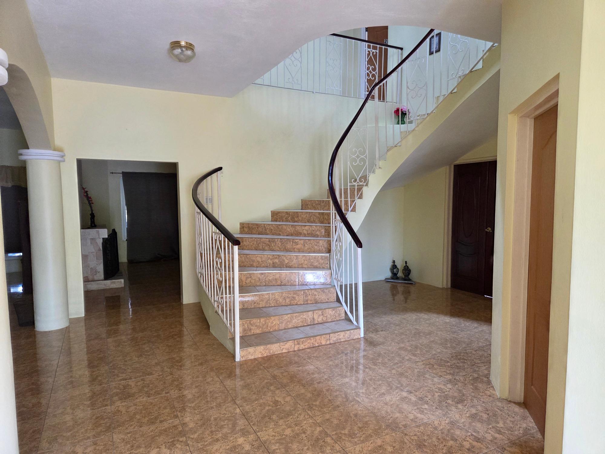 House For Sale: TRIPOLI DRIVE, Runaway Bay | $850,000 photo 6
