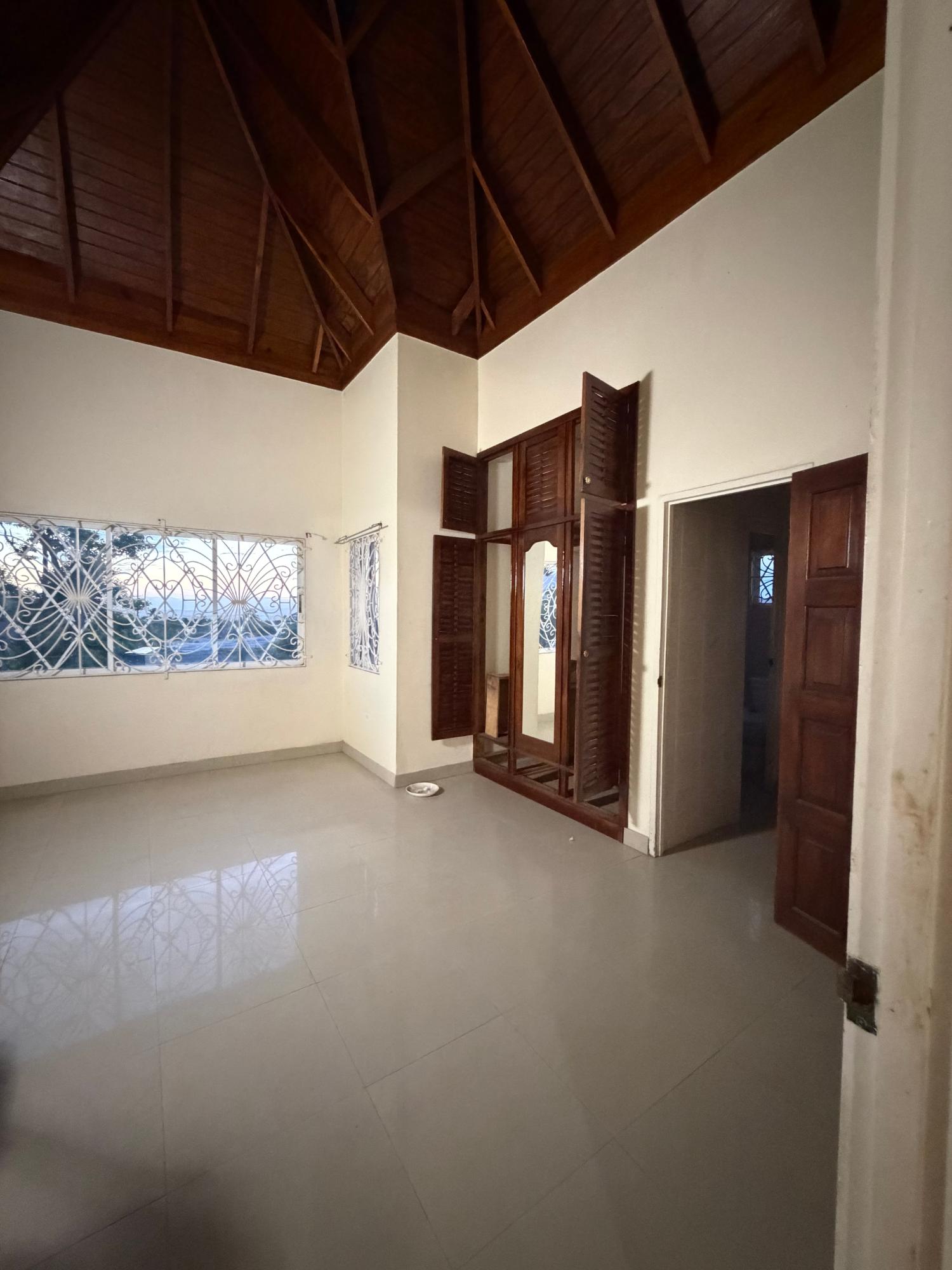 House For Rent: OLIVE PARK, Santa Cruz | $1,500 photo 10