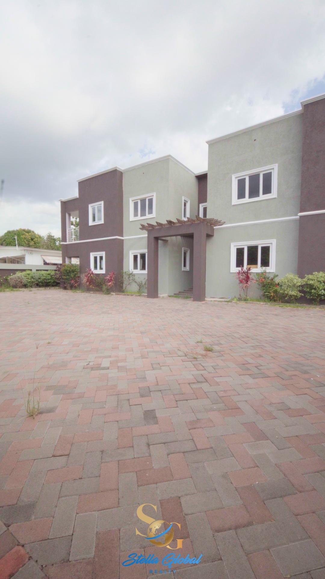 Apartment For Sale: PARK AVENUE HAVENDALE, Kingston 19 | $45,000,000 photo 2