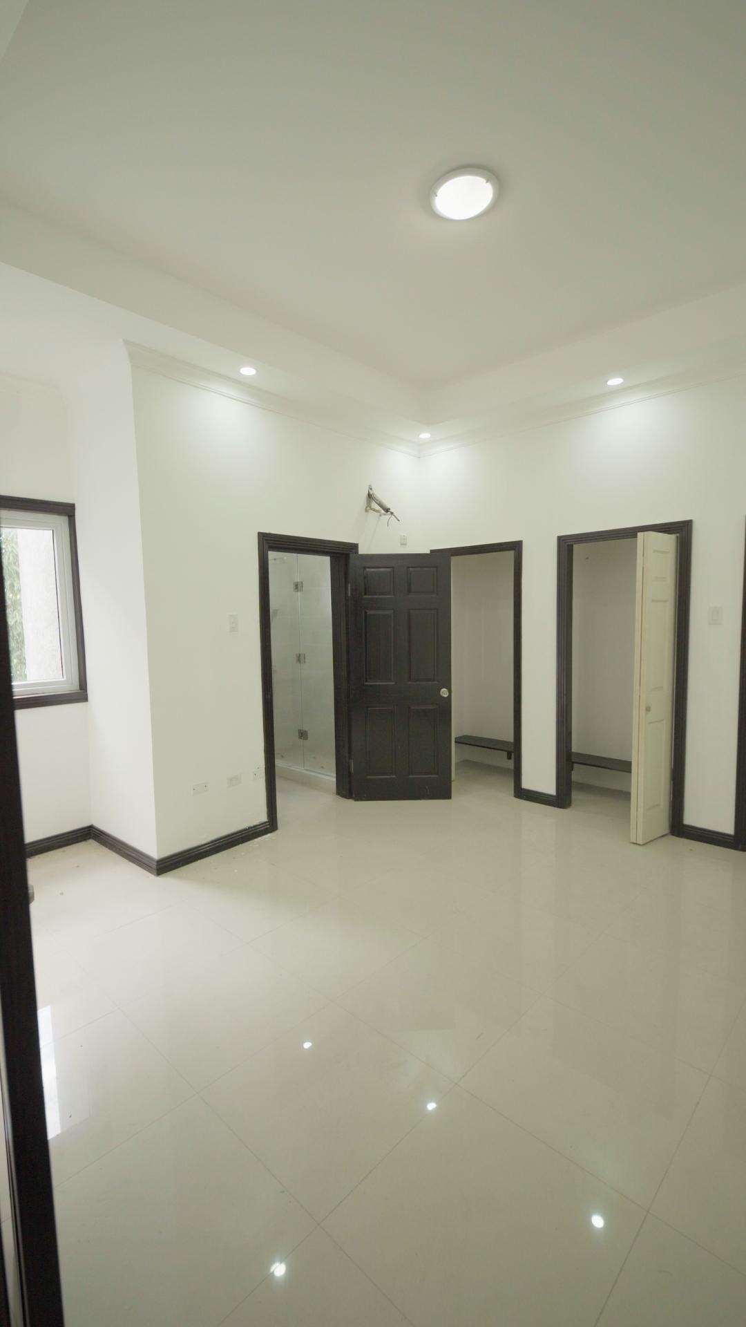 Apartment For Sale: PARK AVENUE HAVENDALE, Kingston 19 | $45,000,000 photo 6