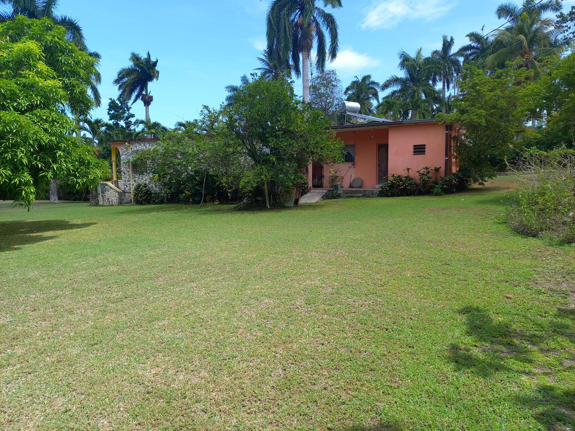 House For Sale: TOWER HILL, TOWER ISLE, Tower Isle | $900,000 photo 6