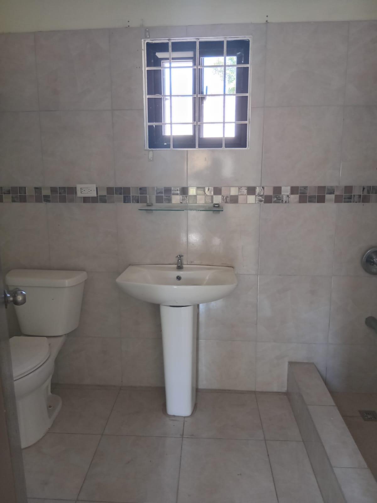 House For Rent: NIGHTINGALE AVENUE, Kingston 3 | $85,000 photo 3