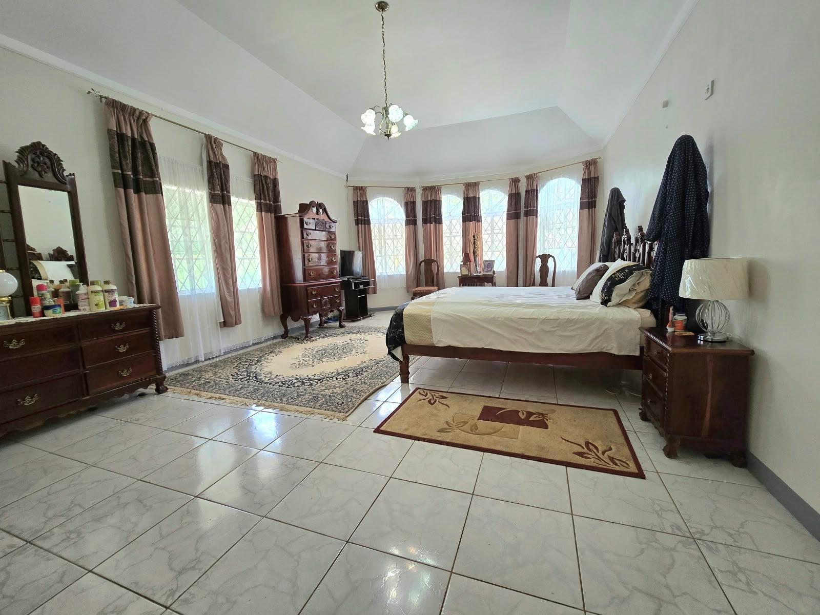 House For Sale: CLOVER WOOD, CLOVER WAY, Mandeville | $60,000,000 photo 17