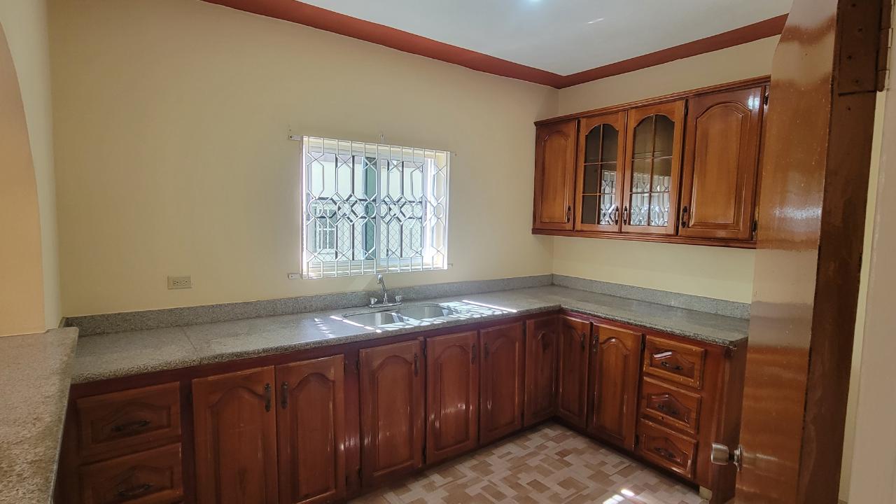 House For Rent: CLAREMONT HEIGHTS, Old Harbour | $70,000 photo 6