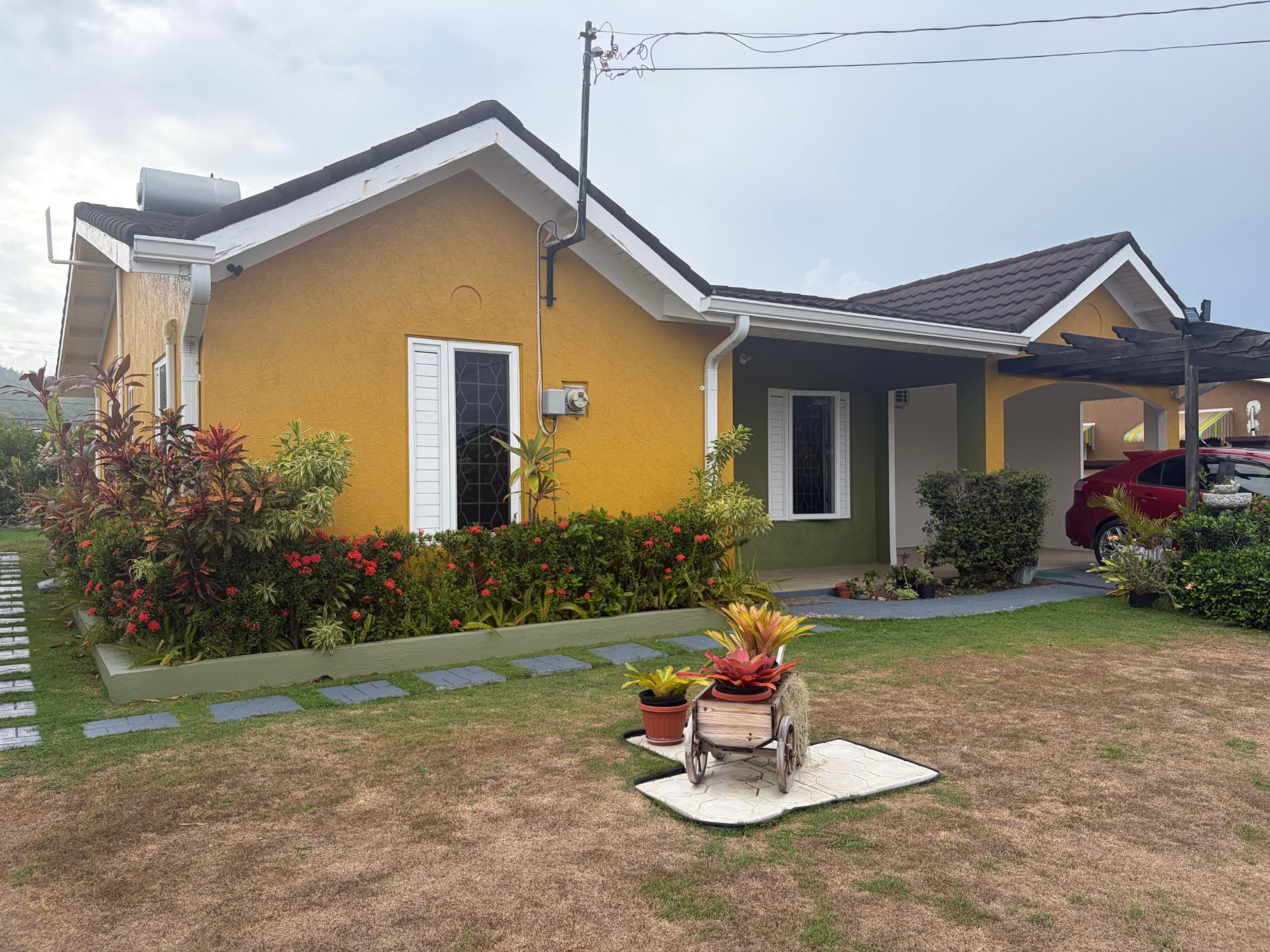 House For Rent: DRAX HALL MANOR, Drax Hall Estate | $1,400 photo 2