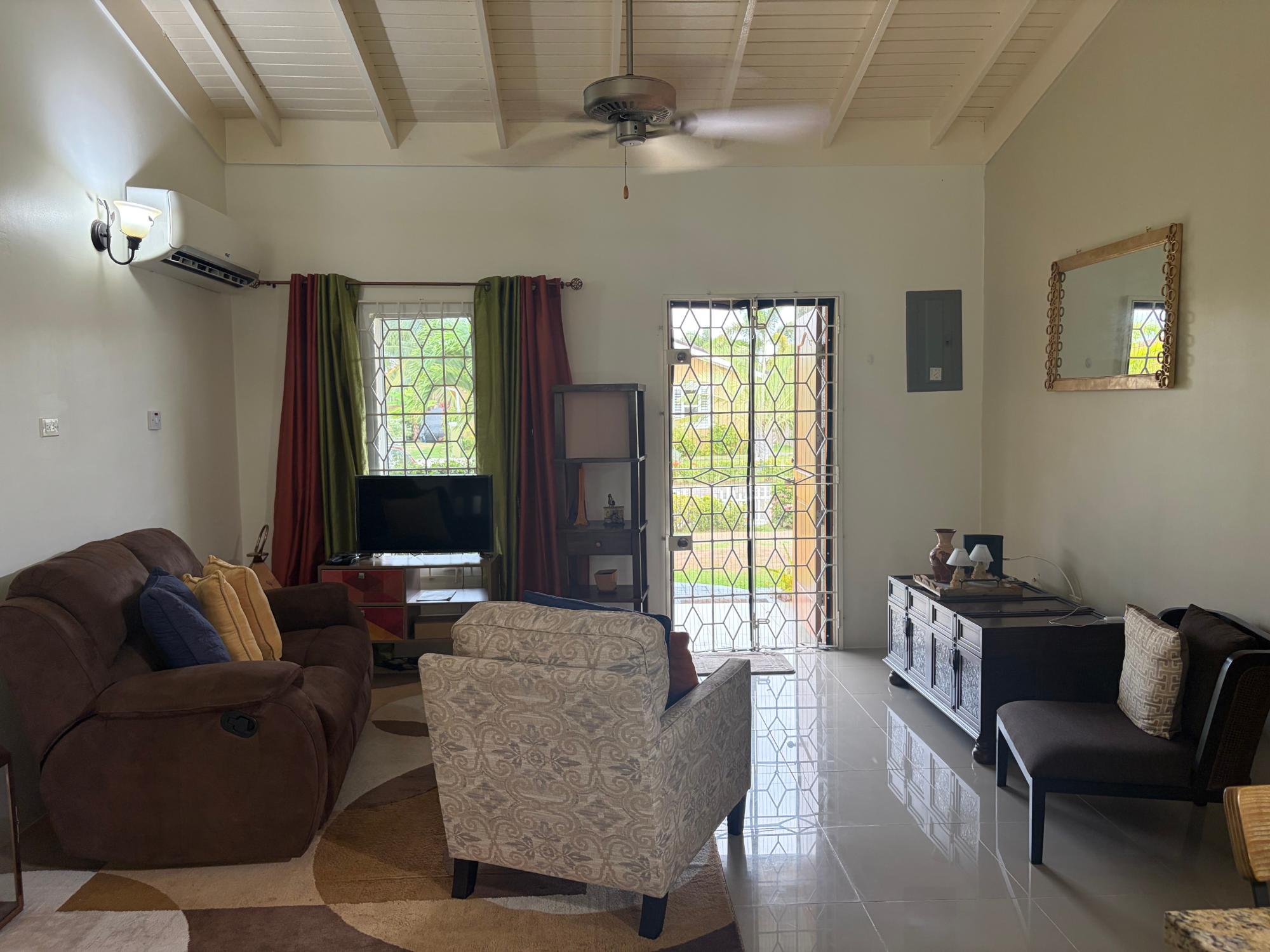House For Rent: DRAX HALL MANOR, Drax Hall Estate | $1,400 photo 10