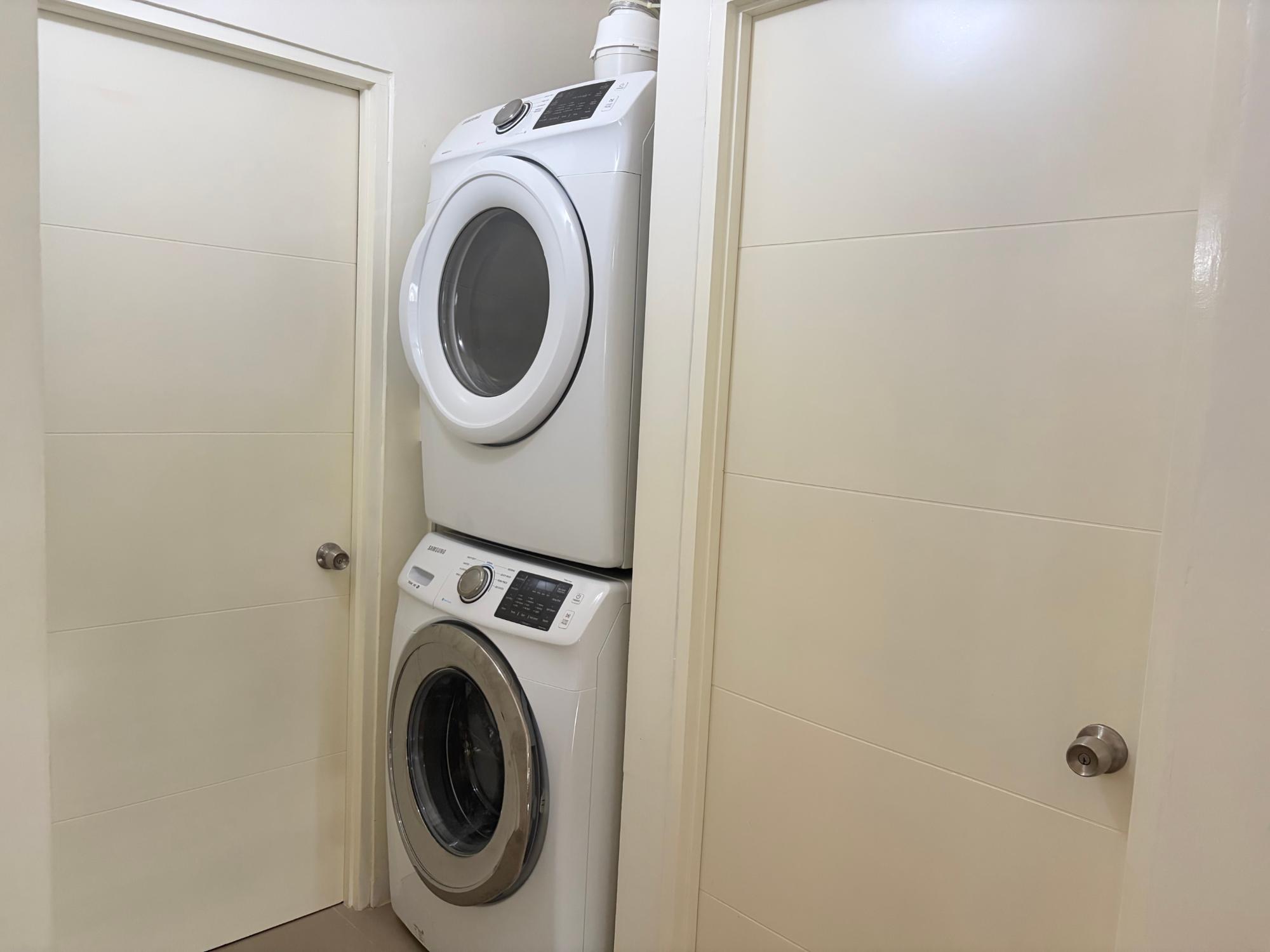 House For Rent: DRAX HALL MANOR, Drax Hall Estate | $1,400 photo 15