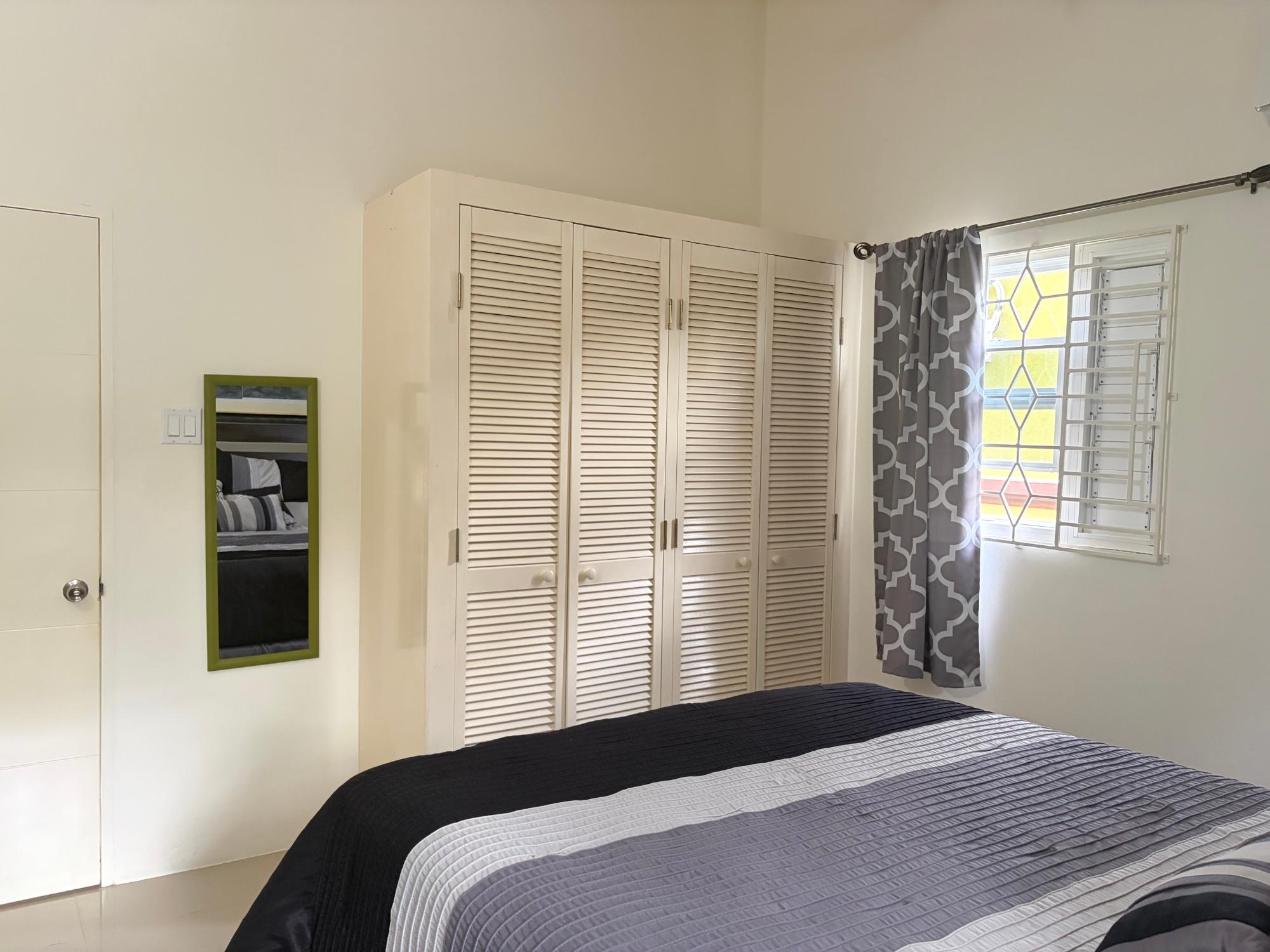 House For Rent: DRAX HALL MANOR, Drax Hall Estate | $1,400 photo 17