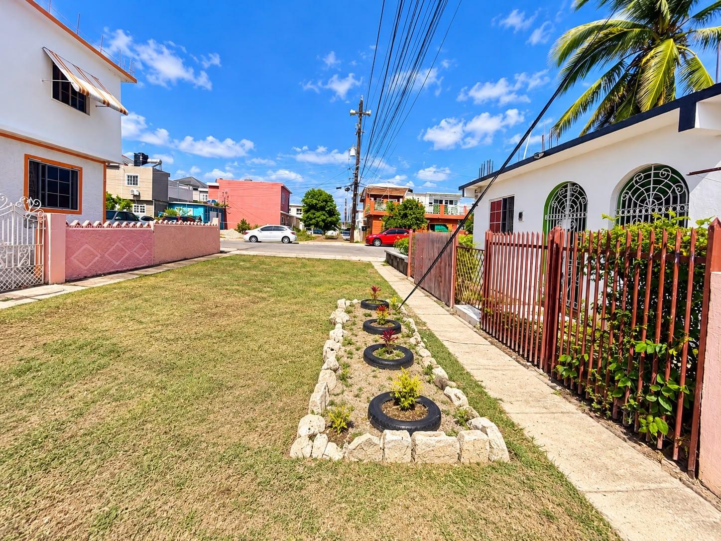 House For Rent: WEST QUEENS PARK, PORTMOR, Greater Portmore | $100,000 photo 2