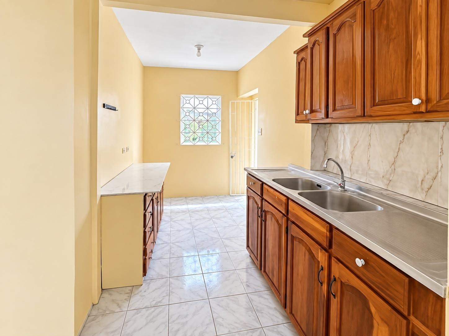 House For Rent: WEST QUEENS PARK, PORTMOR, Greater Portmore | $100,000 photo 7