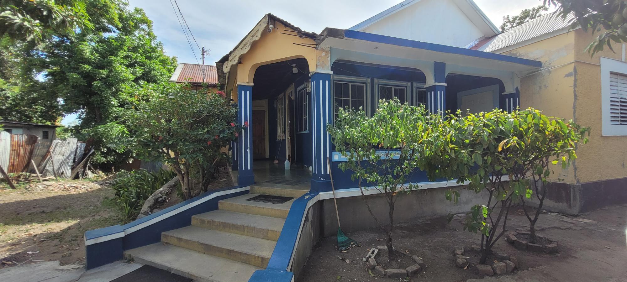 House For Sale: LINCOLN ROAD, Kingston 5 | $70,000,000 photo 2