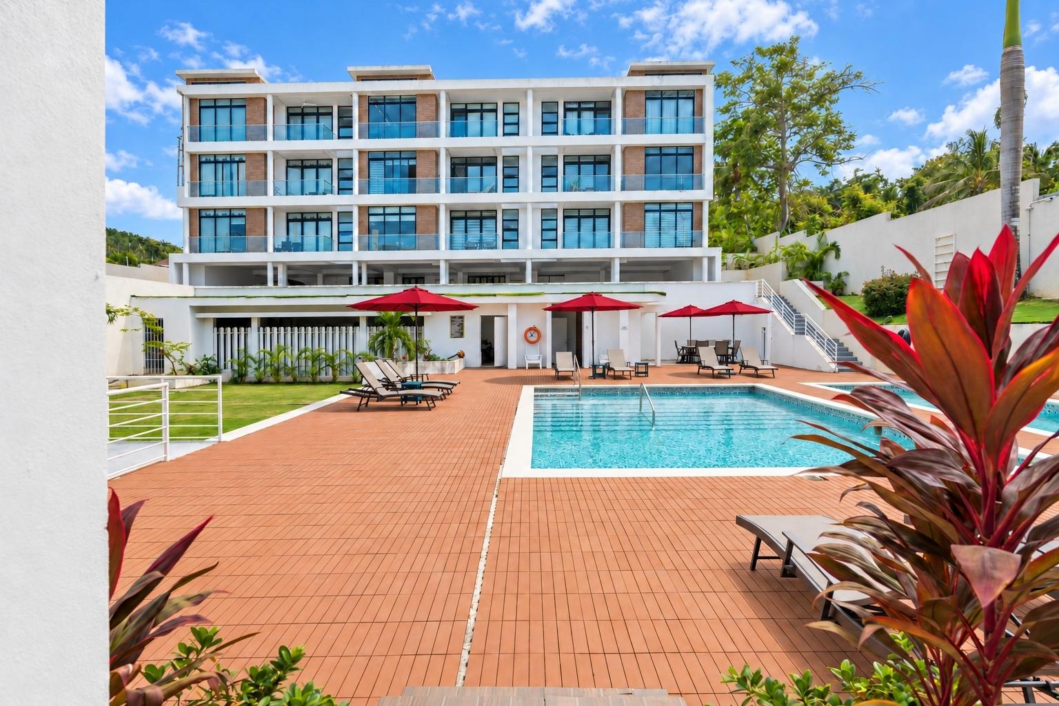 Apartment For Sale: READING, MONTEGO BAY, Reading | $475,000 photo 3