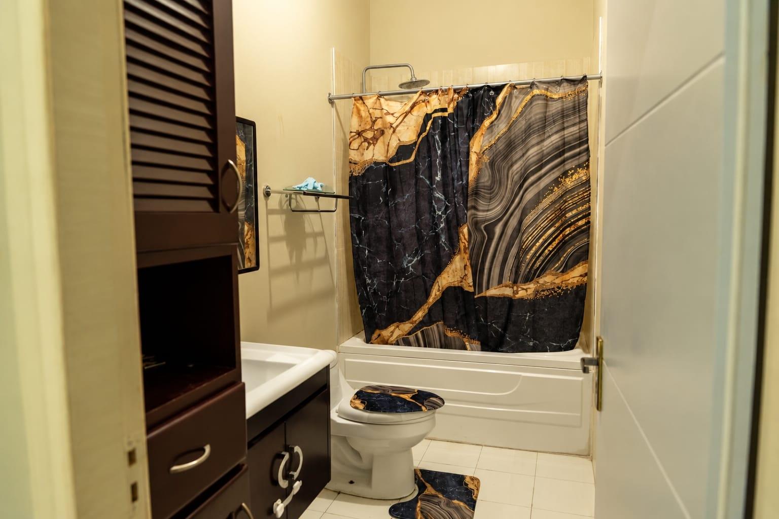 Apartment For Sale: SUNRISE DRIVE, Kingston 19 | $35,000,000 photo 10