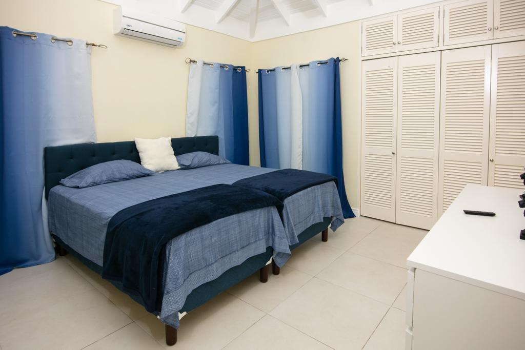 House For Rent: SEA GRAPE AVE., THE CREST, St. Ann@~apos;s Bay | $1,800 photo 14