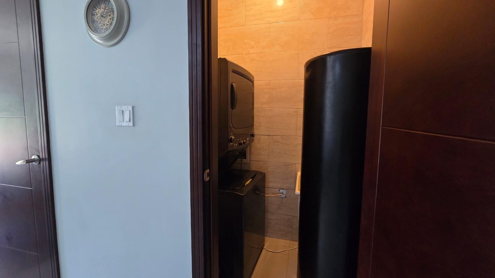 Apartment For Rent: FAIRWAY AVENUE, KINGSTON, Kingston 5 | $1,800 photo 5