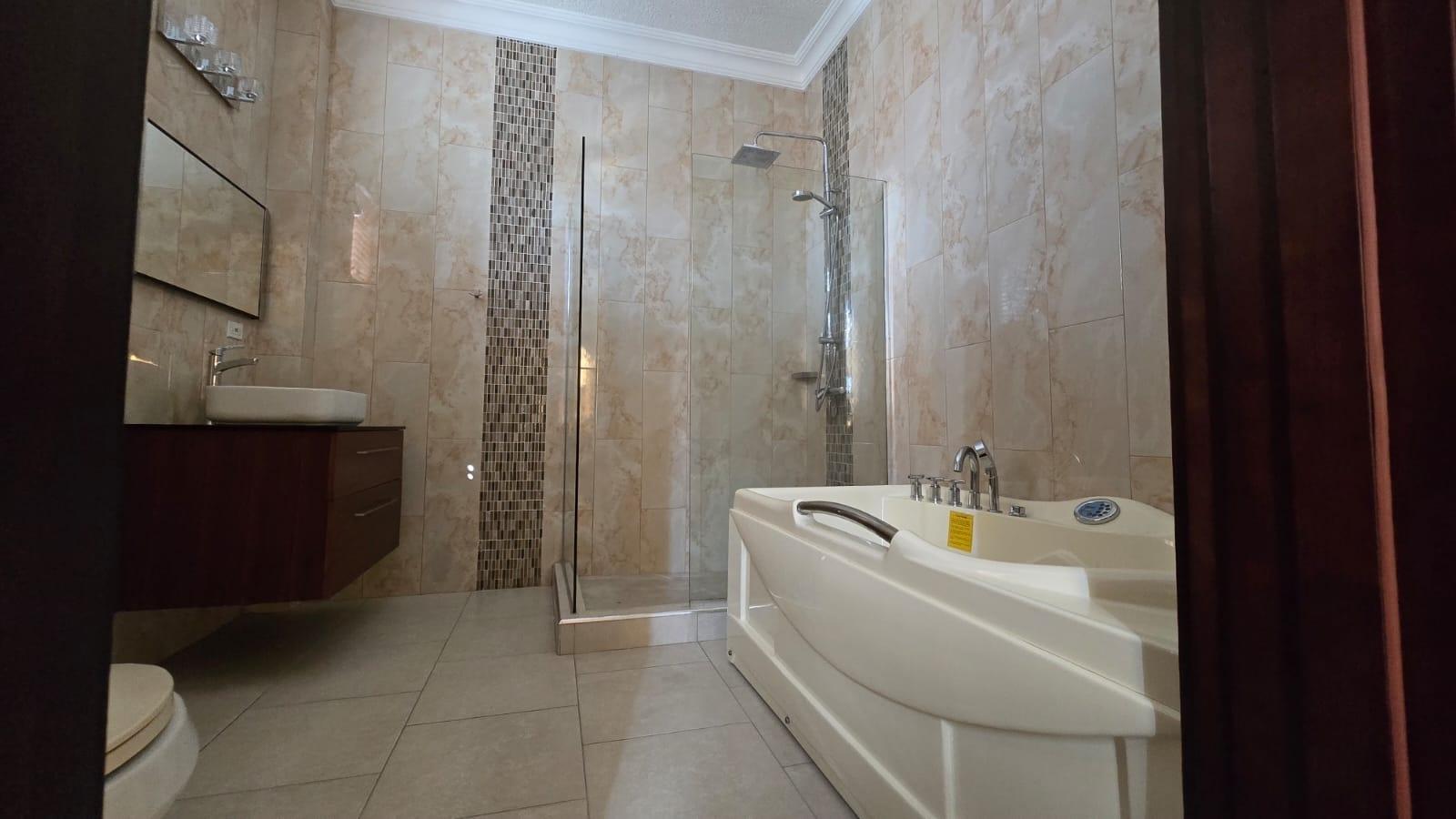 Apartment For Rent: FAIRWAY AVENUE, KINGSTON, Kingston 5 | $1,800 photo 12