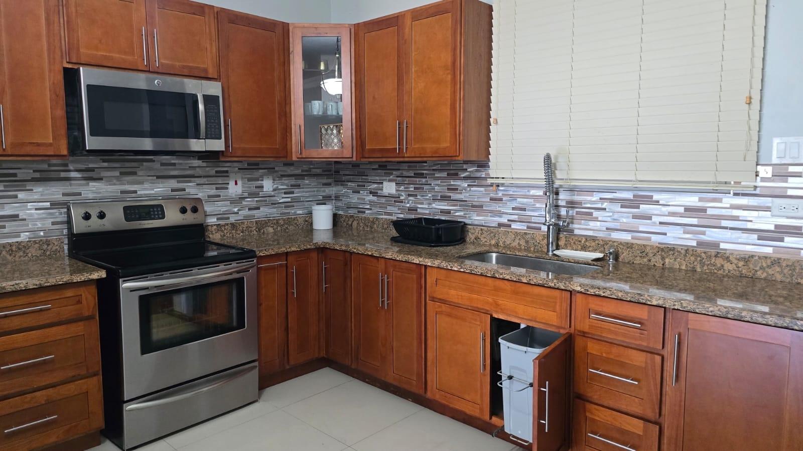 Apartment For Rent: FAIRWAY AVENUE, KINGSTON, Kingston 5 | $1,800 photo 17