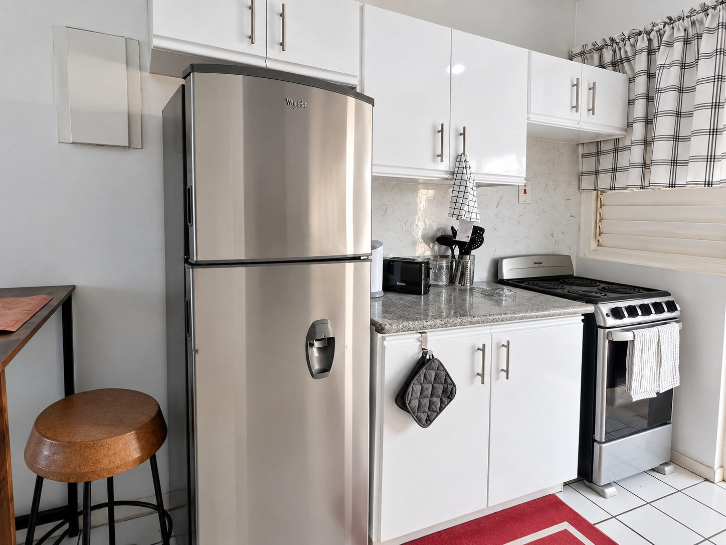 Apartment For Rent: STRATHAIRN AVENUE, Kingston 10 | $115,000 photo 3
