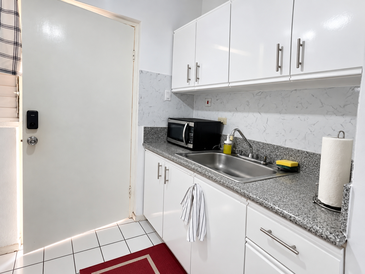 Apartment For Rent: STRATHAIRN AVENUE, Kingston 10 | $115,000 photo 4