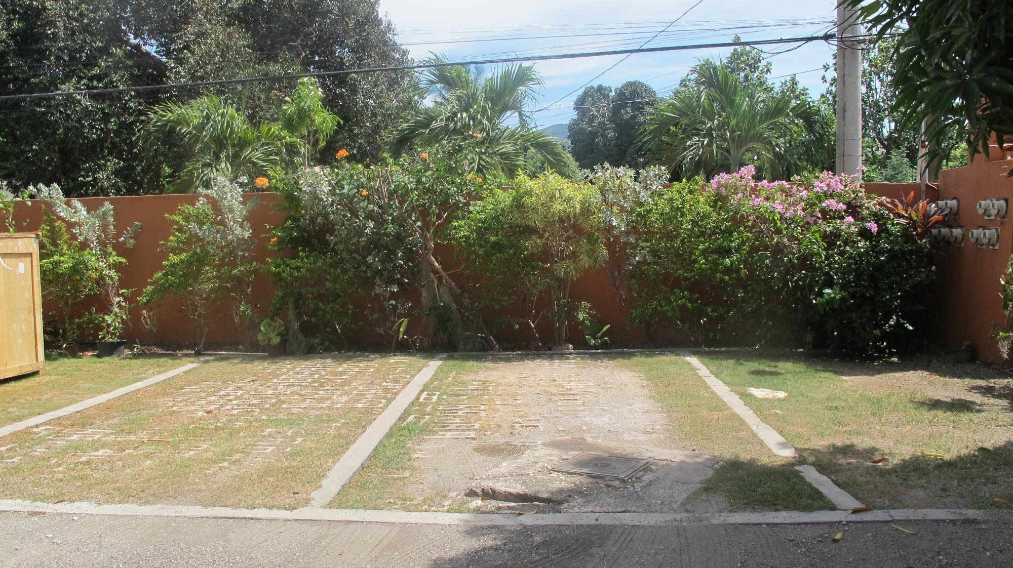 Apartment For Rent: HIBISCUS DRIVE, KINGSTON, Kingston 6 | $180,000
