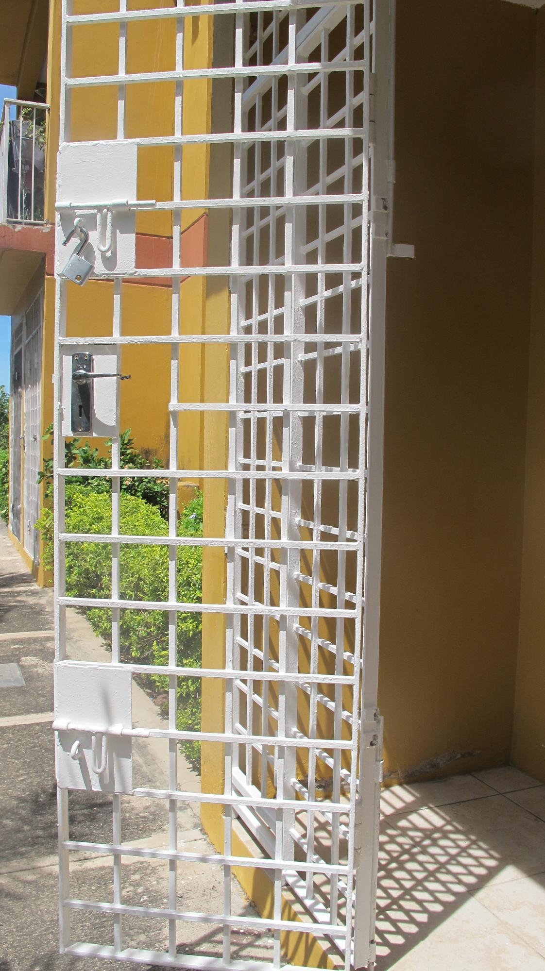 Apartment For Rent: HIBISCUS DRIVE, KINGSTON, Kingston 6 | $180,000 photo 3