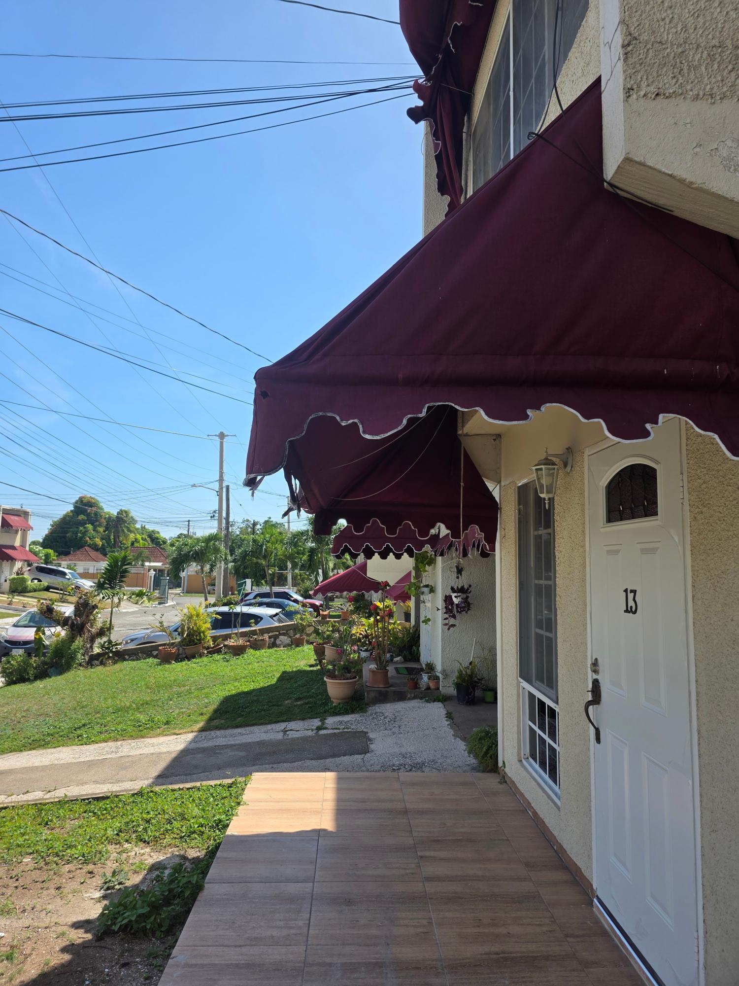 Townhouse For Rent: HEATHWOOD DRIVE ALLERDYCE, Kingston 8 | $220,000 photo 2