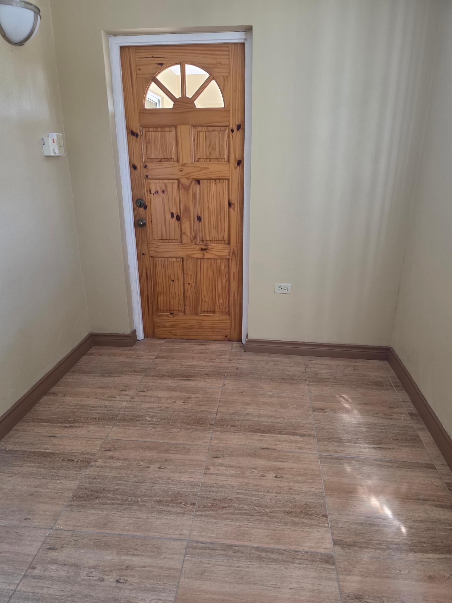 Townhouse For Rent: HEATHWOOD DRIVE ALLERDYCE, Kingston 8 | $220,000 photo 5