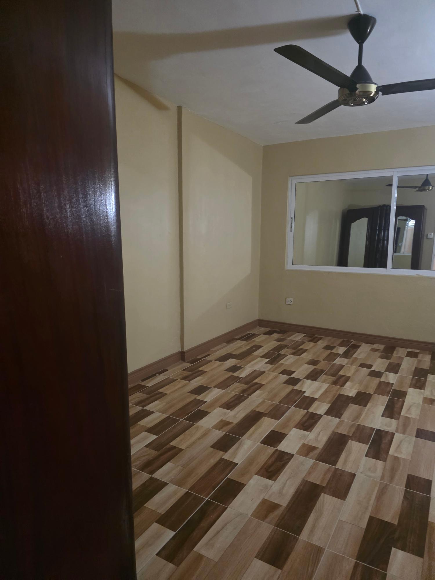 Townhouse For Rent: HEATHWOOD DRIVE ALLERDYCE, Kingston 8 | $220,000 photo 11