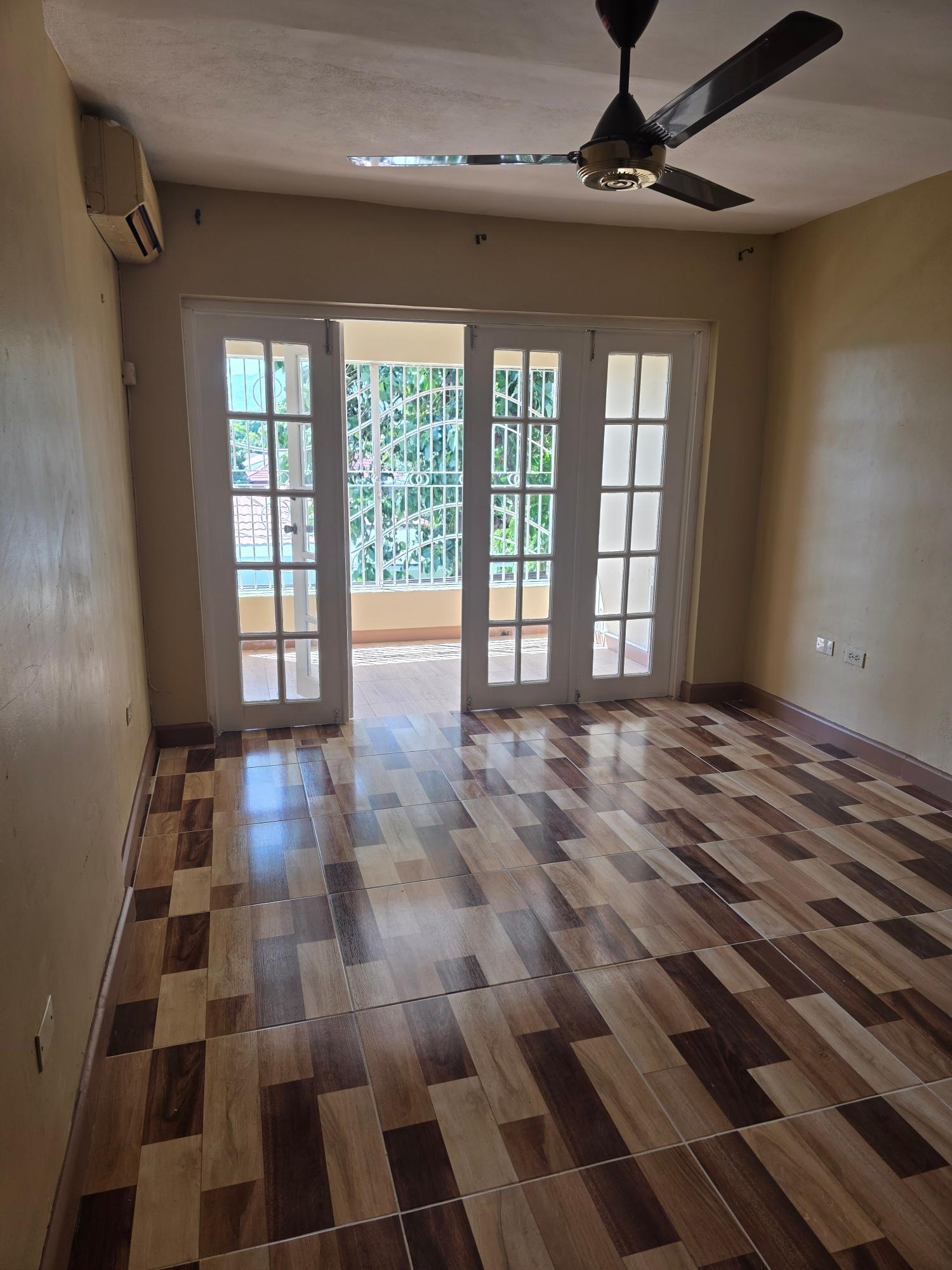 Townhouse For Rent: HEATHWOOD DRIVE ALLERDYCE, Kingston 8 | $220,000 photo 15