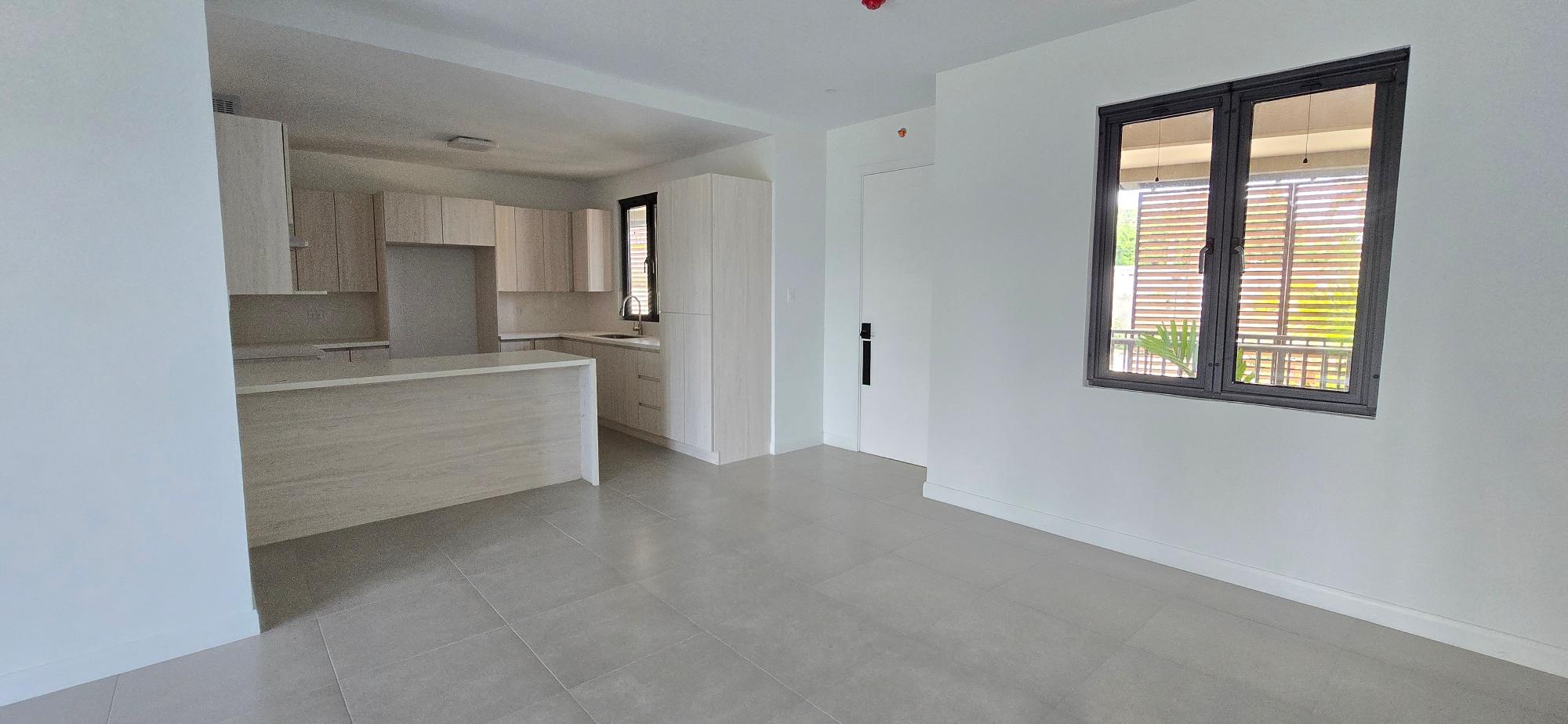 Apartment For Rent: PART OF READING PEN, ST J, Reading | $350,000 photo 8