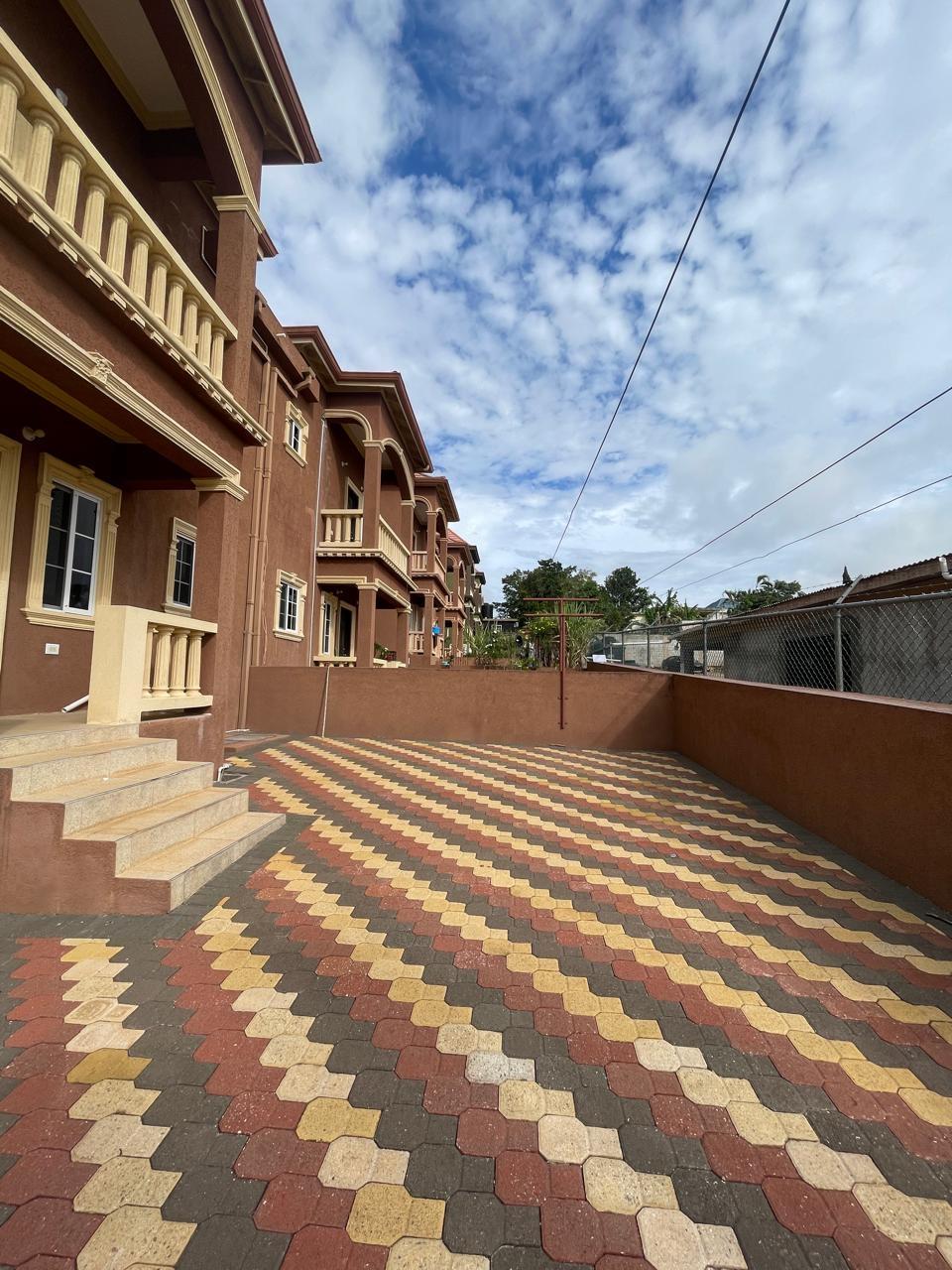 Townhouse For Rent: NEWARK ESTATES, New Hark Estate | $150,000 photo 4