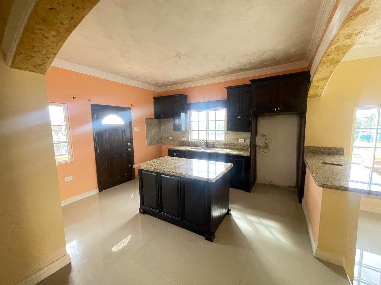 Townhouse For Rent: NEWARK ESTATES, New Hark Estate | $150,000 photo 6