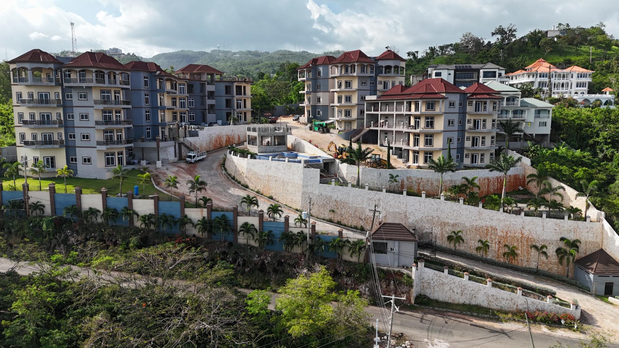 Apartment For Sale: STANMORE RED HILLS, Red Hills | $900,000