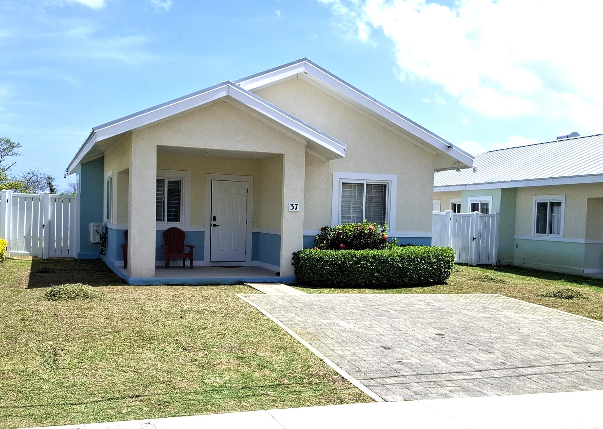 House For Rent: SEASHORE E, OCEANPOINTE, Lucea | $1,300 photo 2