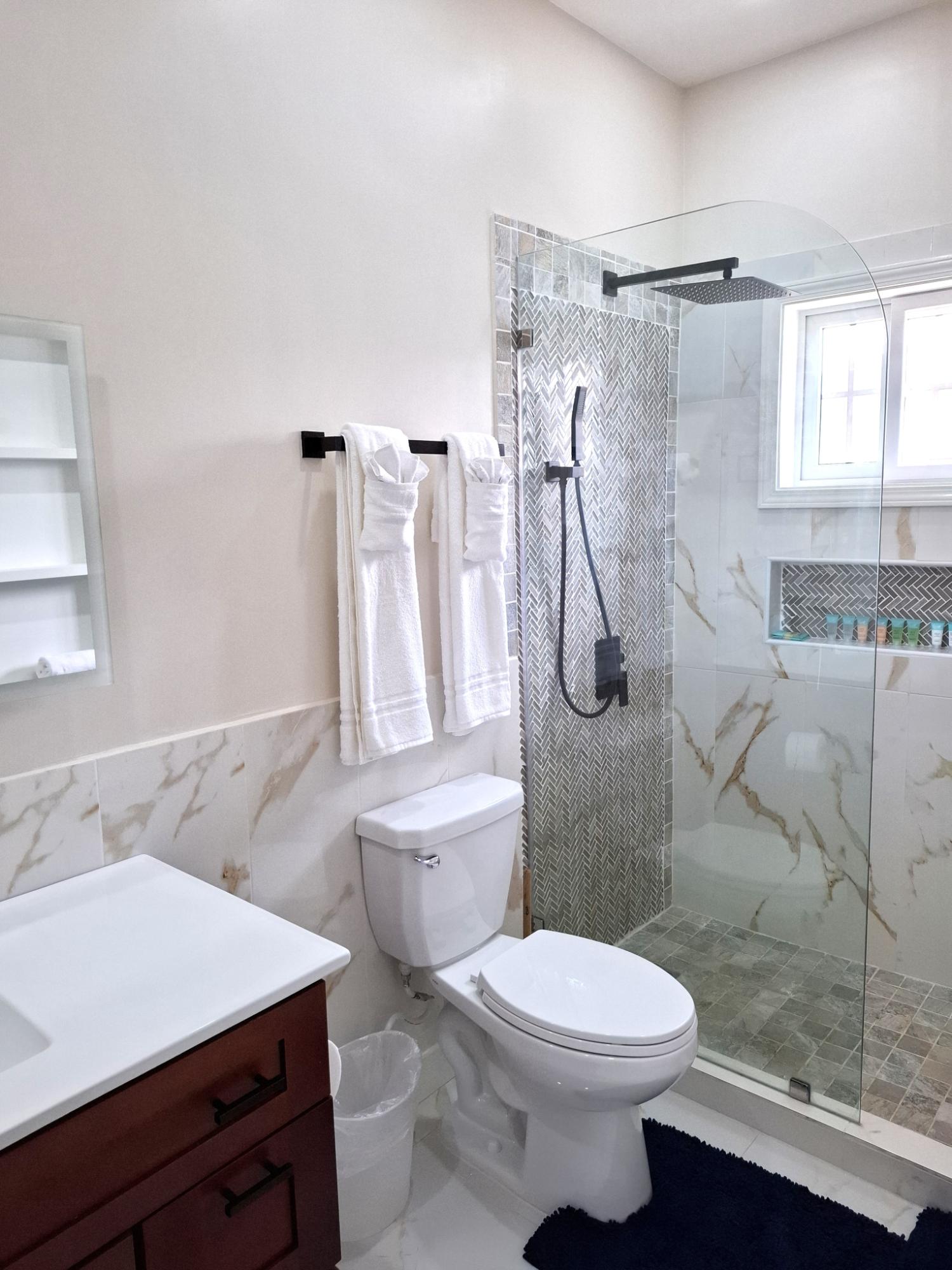 House For Rent: SEASHORE E, OCEANPOINTE, Lucea | $1,300 photo 8