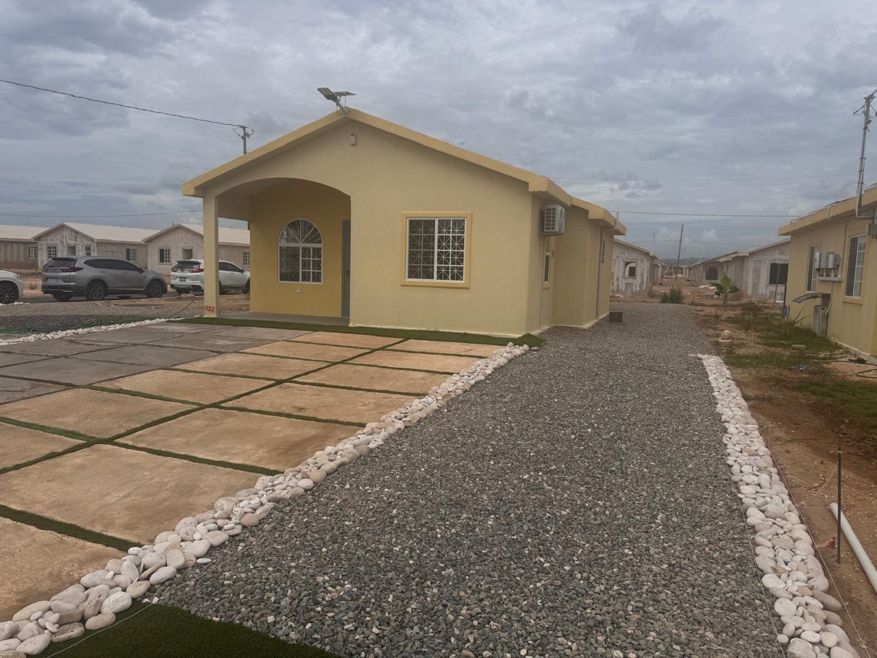 House For Rent: BAYLEAF CRESCENT, PHOENIX, Phoenix Park | $150,000 photo 3